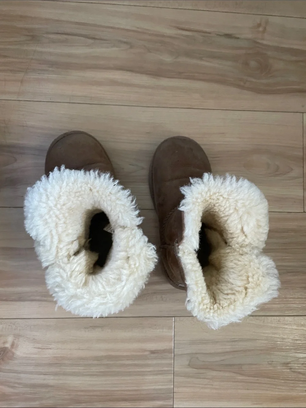 UGG Kids Chestnut Suede Shearling-Lined Boots